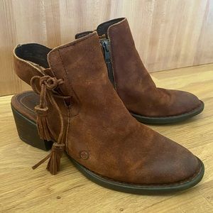 Born Ankle Boots size 8